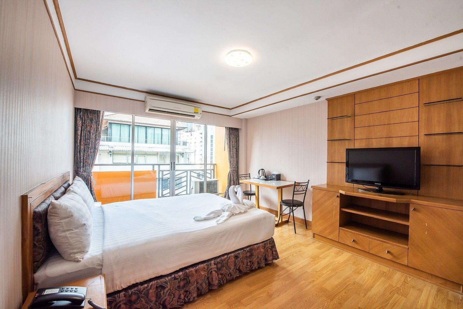 Roseate Ratchada Aparthotel Bangkok Exterior foto