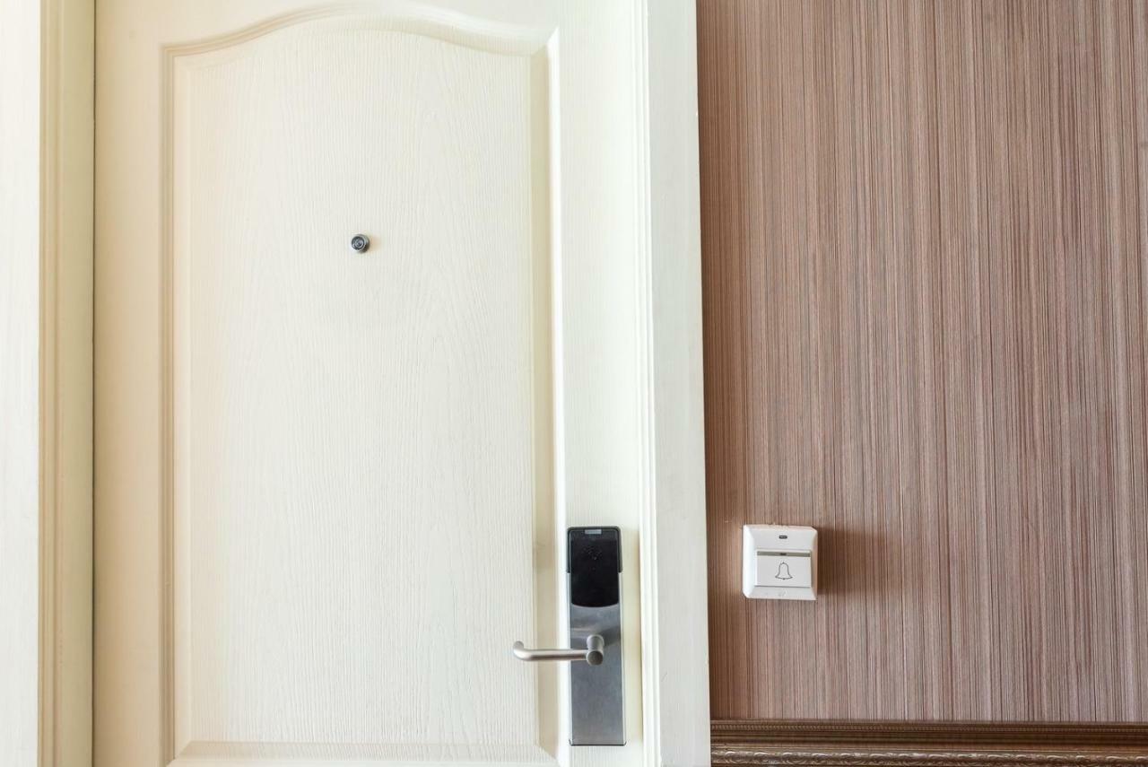 Roseate Ratchada Aparthotel Bangkok Exterior foto